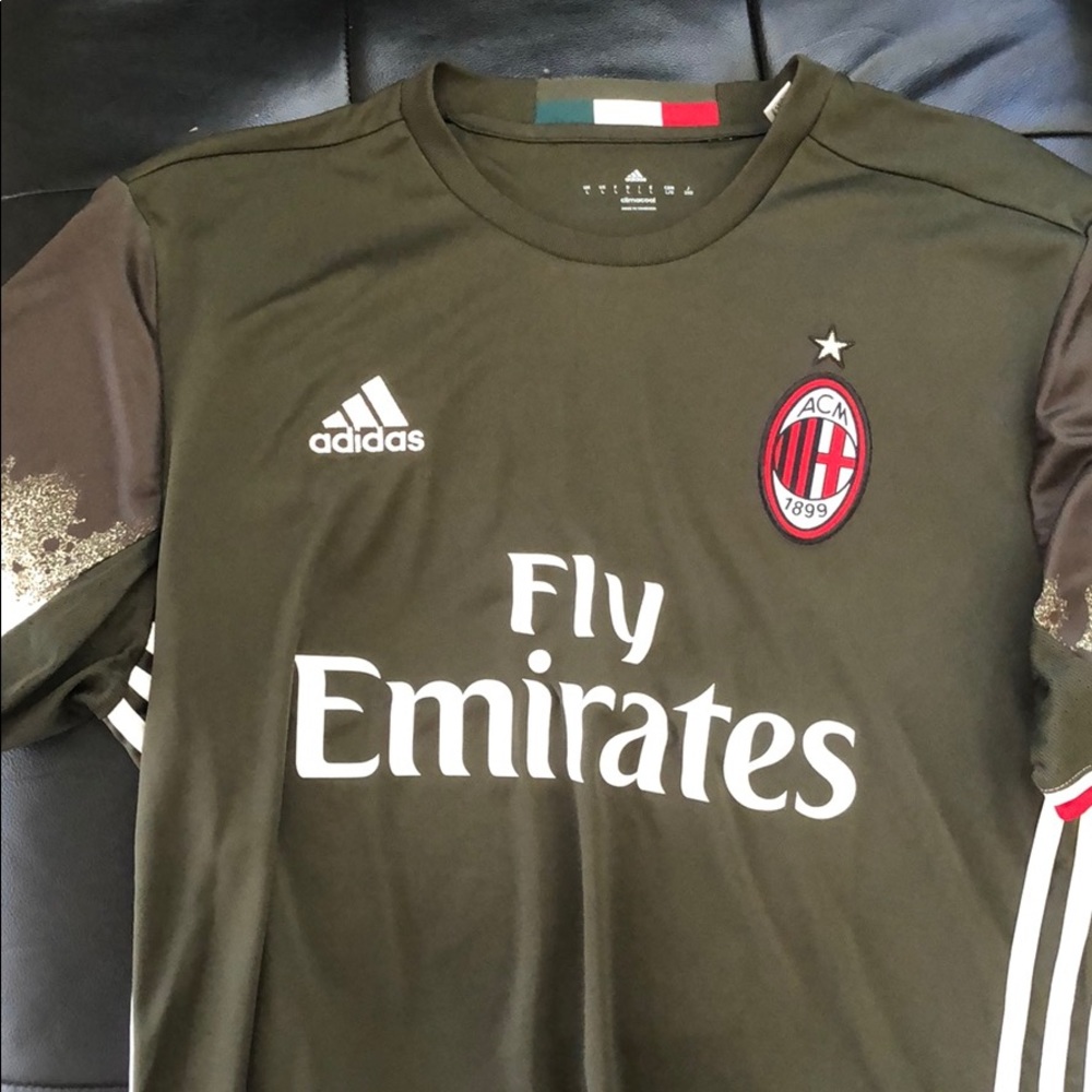 Men’s AC Milan short sleeve soccer jersey
